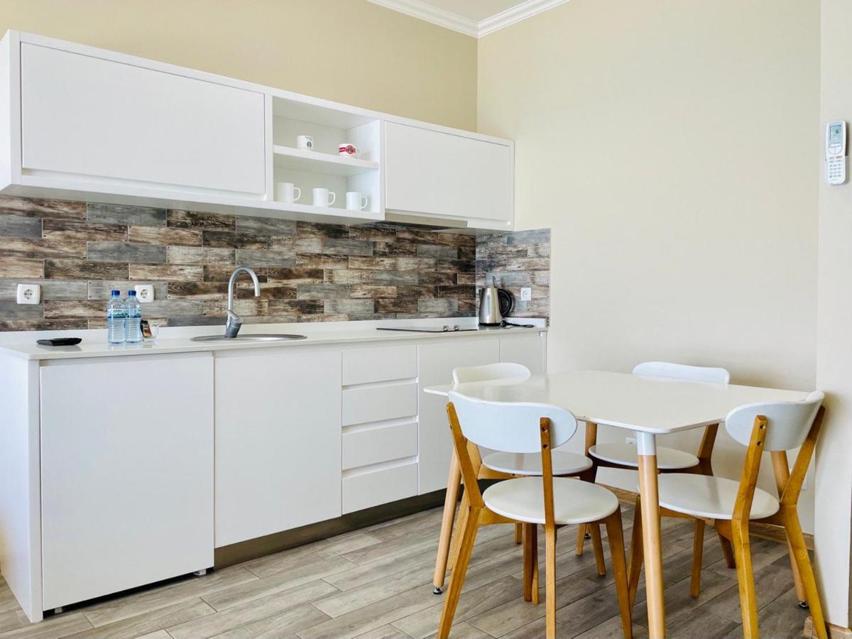 Balmaral Apart Hotel Μπατούμι Εξωτερικό φωτογραφία