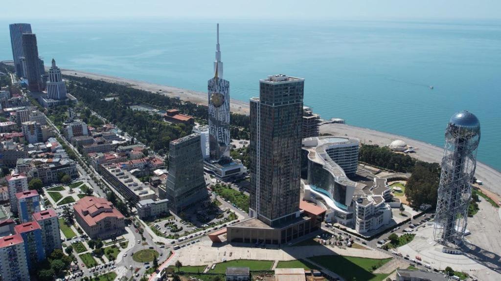 Balmaral Apart Hotel Μπατούμι Εξωτερικό φωτογραφία